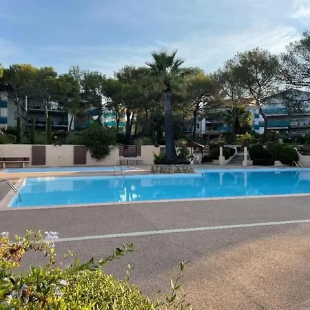 Διαμέρισμα 73m Carre -piscine-500 M De La Mer-parking *